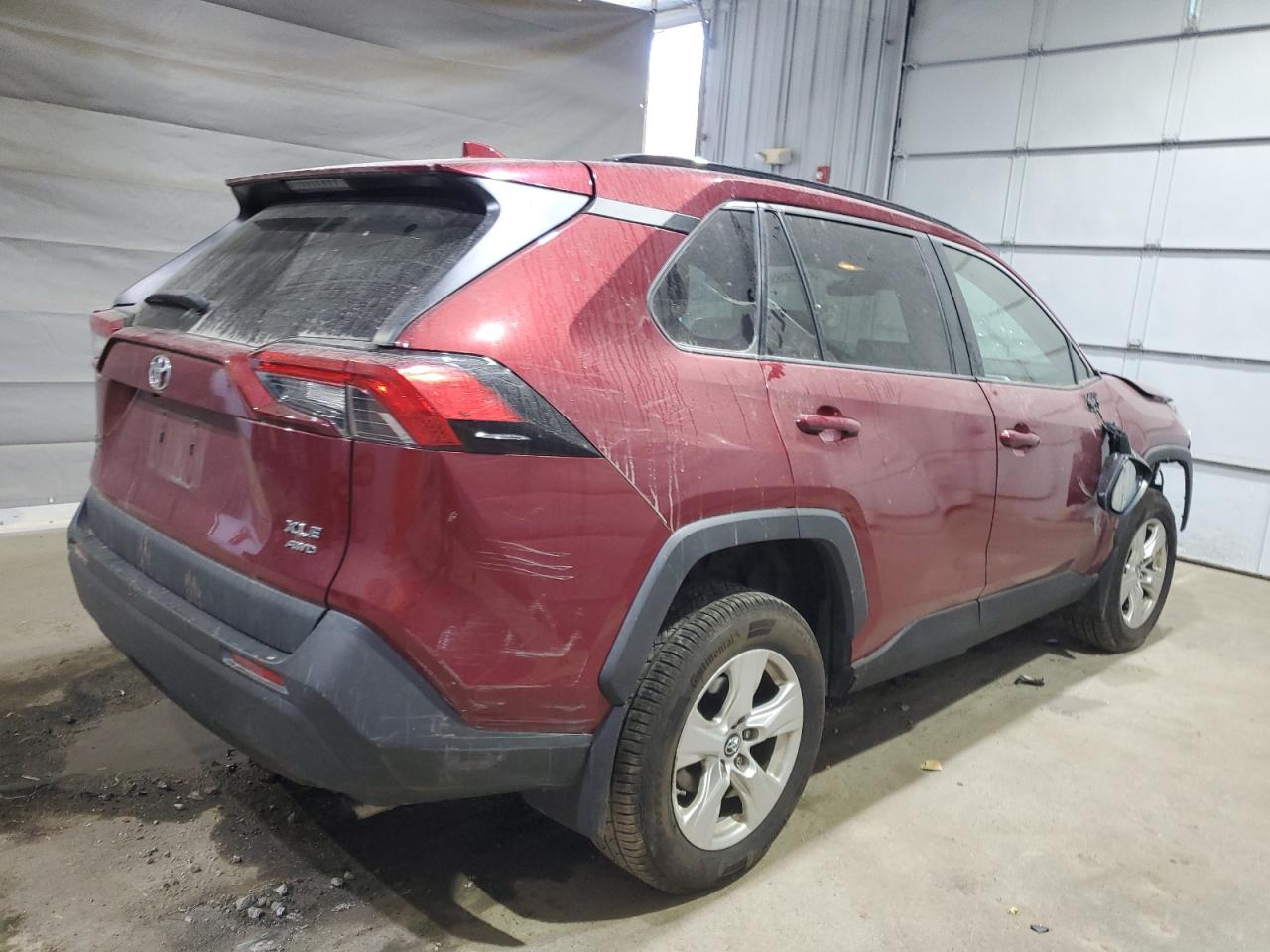 TOYOTA RAV4 XLE
