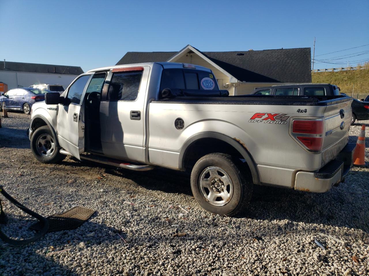 FORD F-150 SUPERCREW