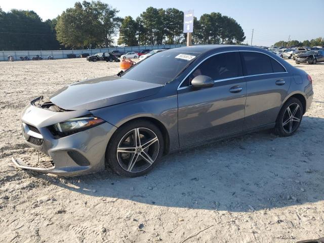 MERCEDES-BENZ A 220