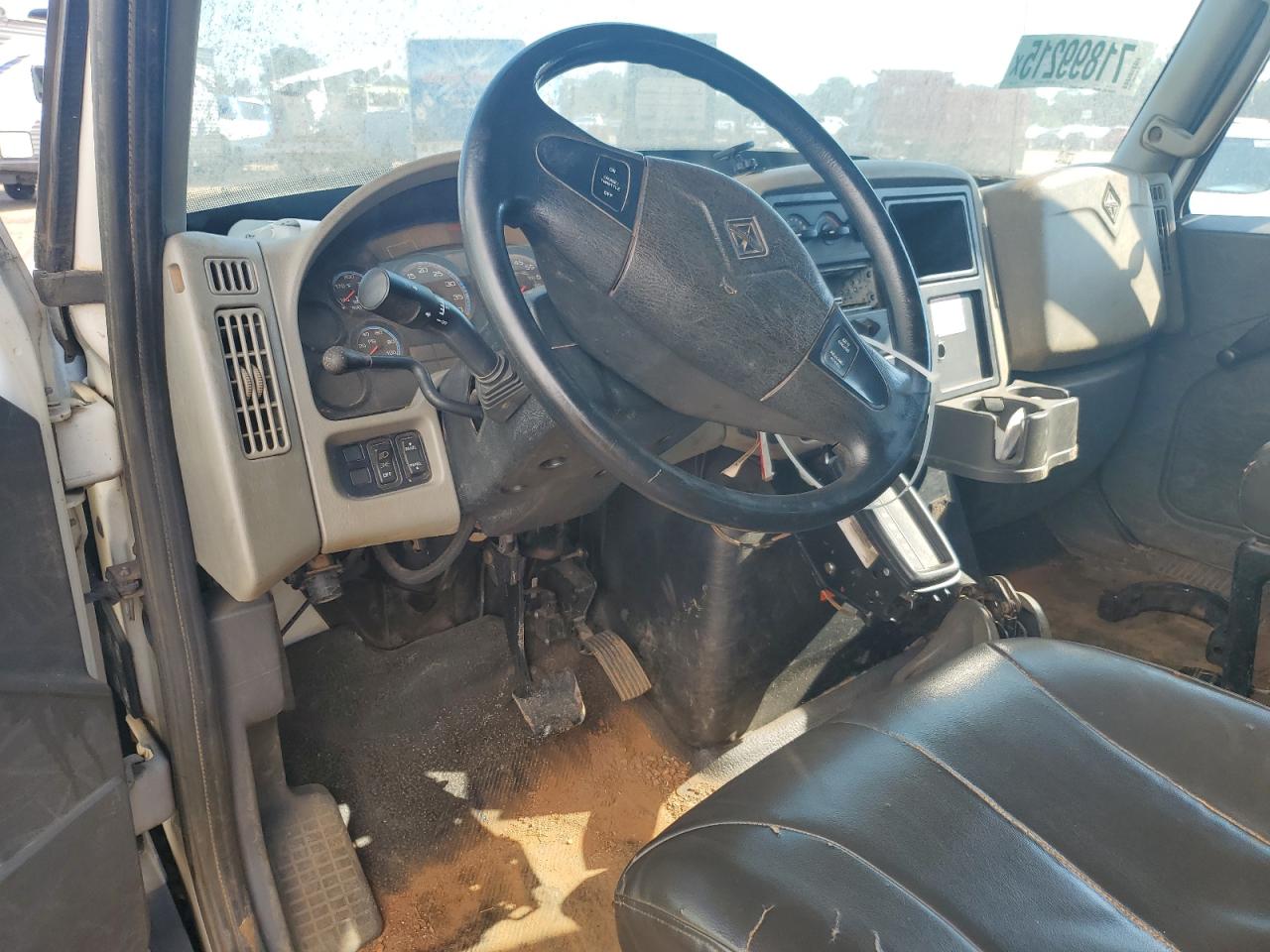 Lot #3236998512 2014 INTL TERRASTAR