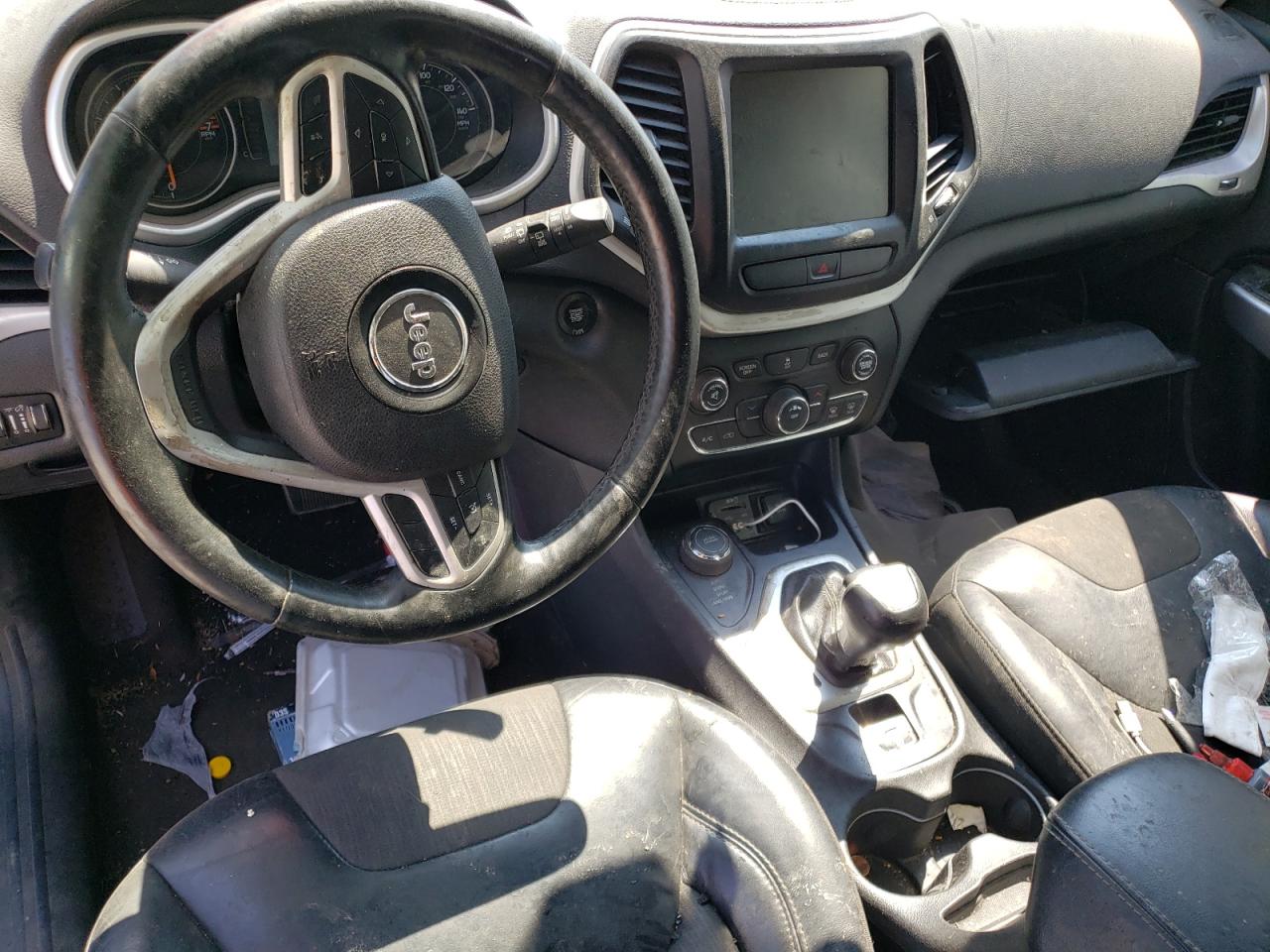 JEEP GRAND CHEROKEE LATITUDE PLUS