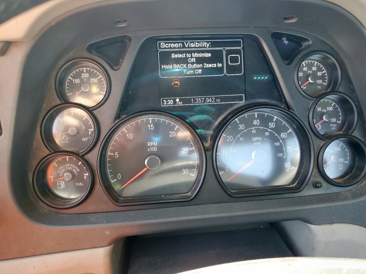 Lot #3284643375 2019 PETERBILT TRACTOR 579