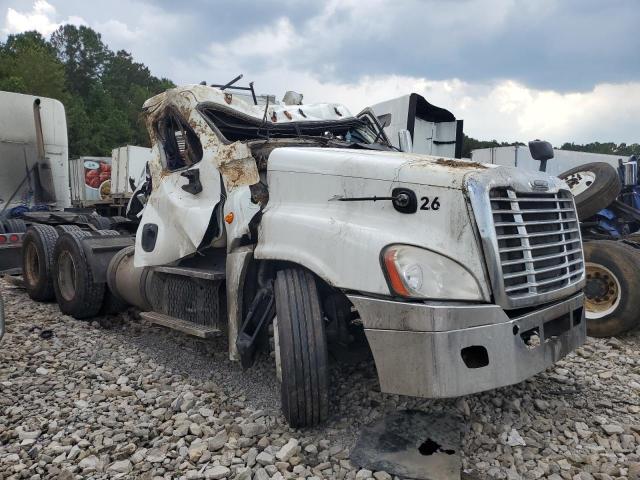 Global Auto Auctions: 2016 FREIGHTLINER CASCADIA 1