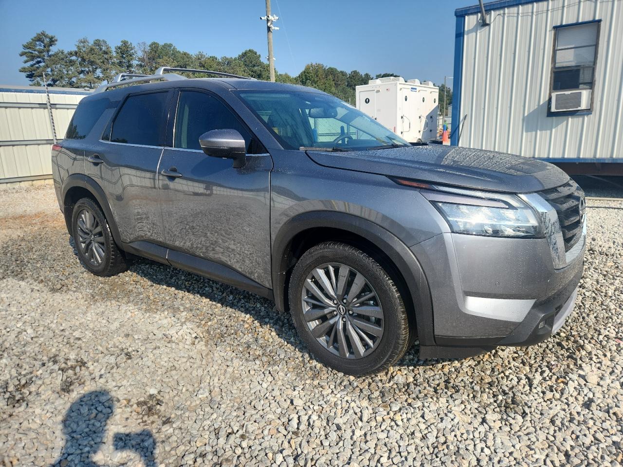 NISSAN PATHFINDER SL