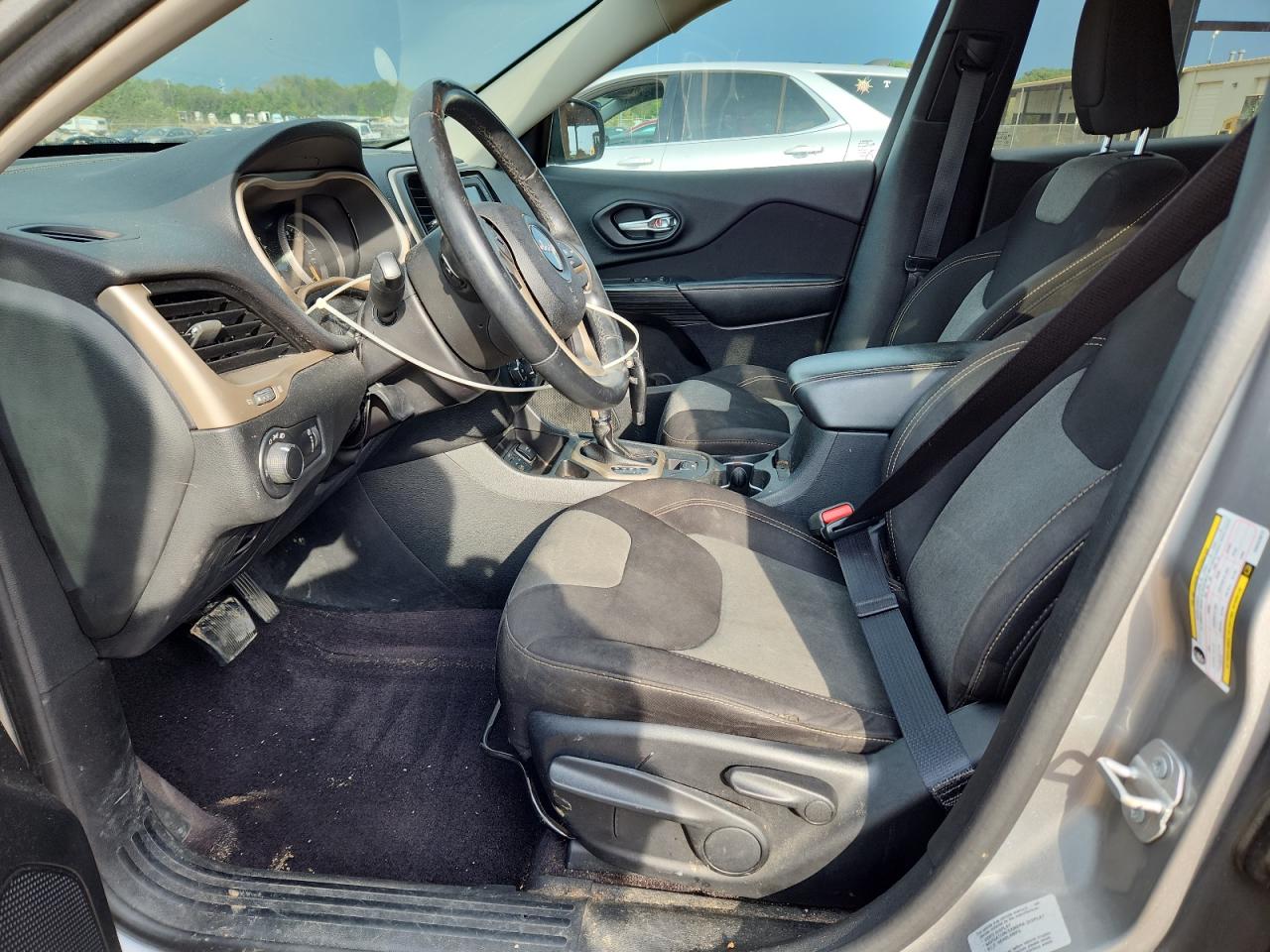 JEEP GRAND CHEROKEE SPORT