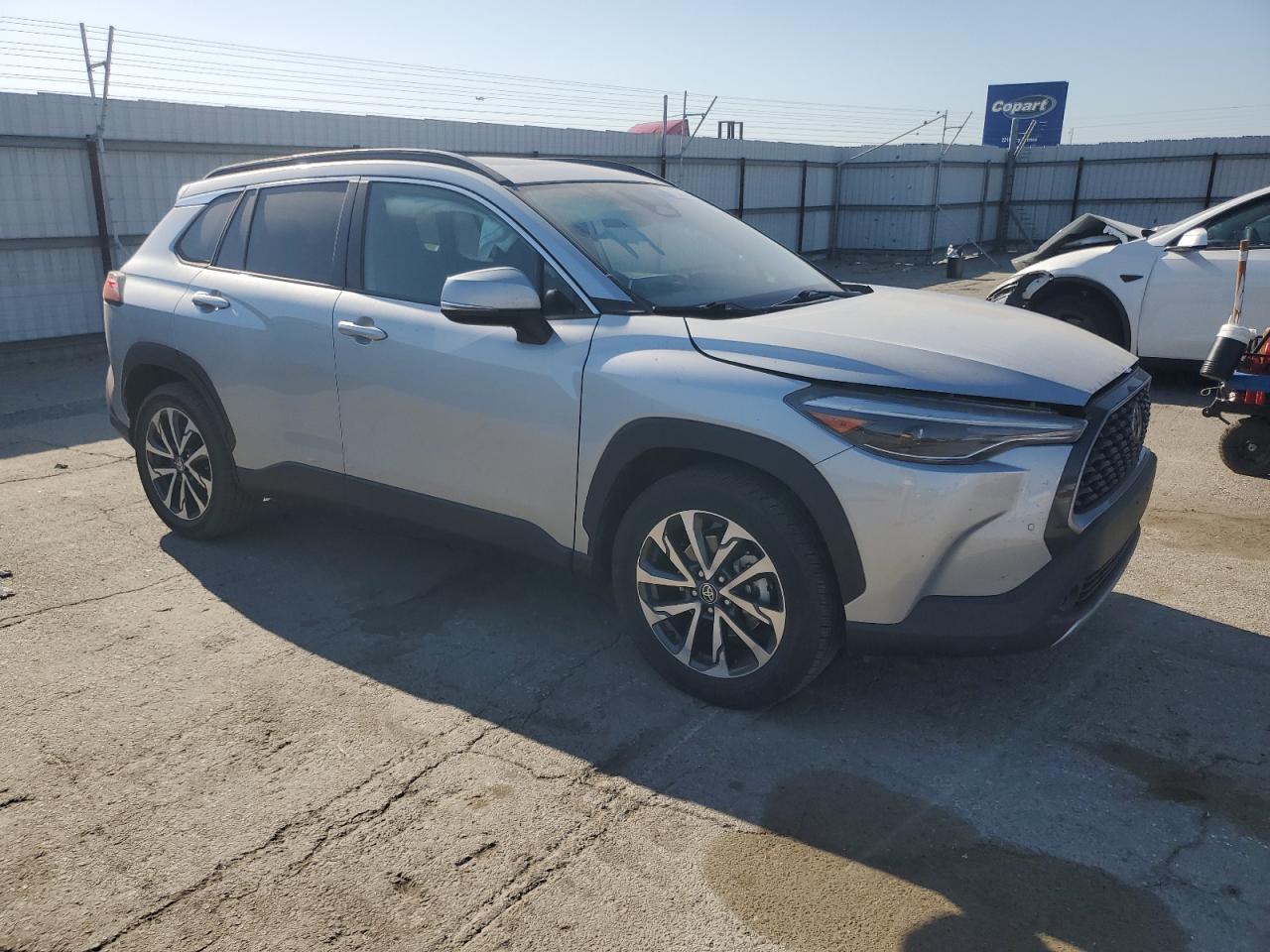 TOYOTA COROLLA CROSS XLE