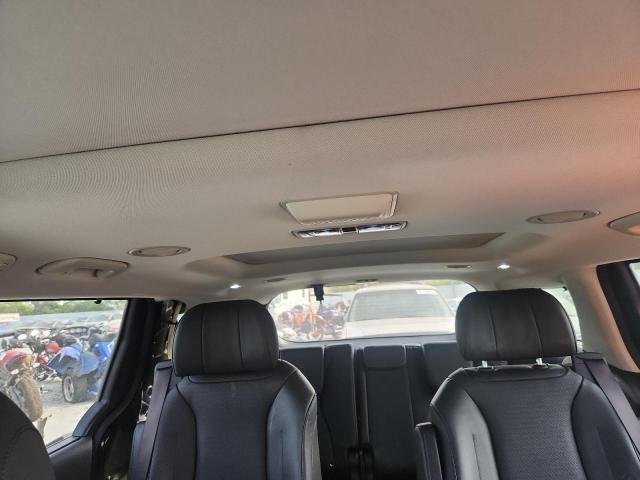 2023 KIA CARNIVAL S #3296220462