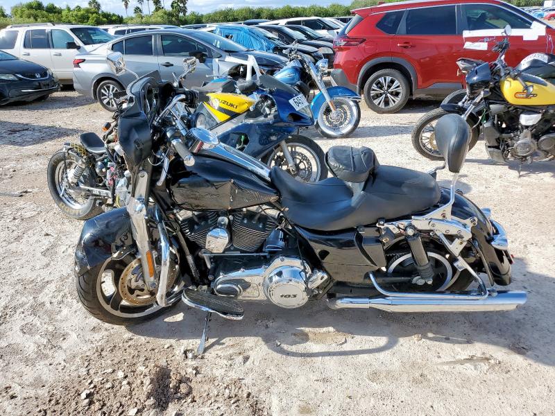 2013 HARLEY-DAVIDSON FLHX STREE 1HD1KBM19DB692264