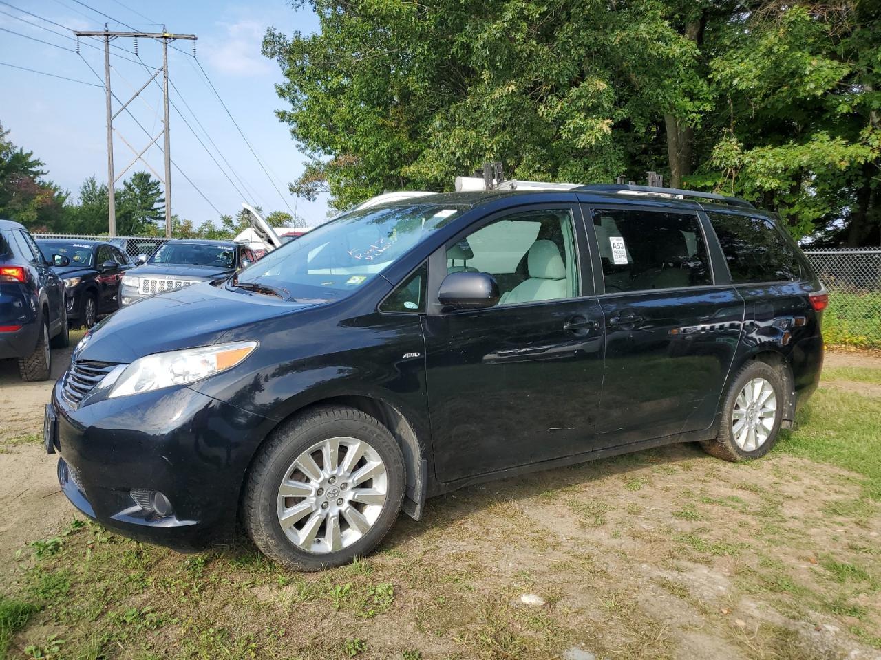 Lot #3240861857 2016 TOYOTA SIENNA LE