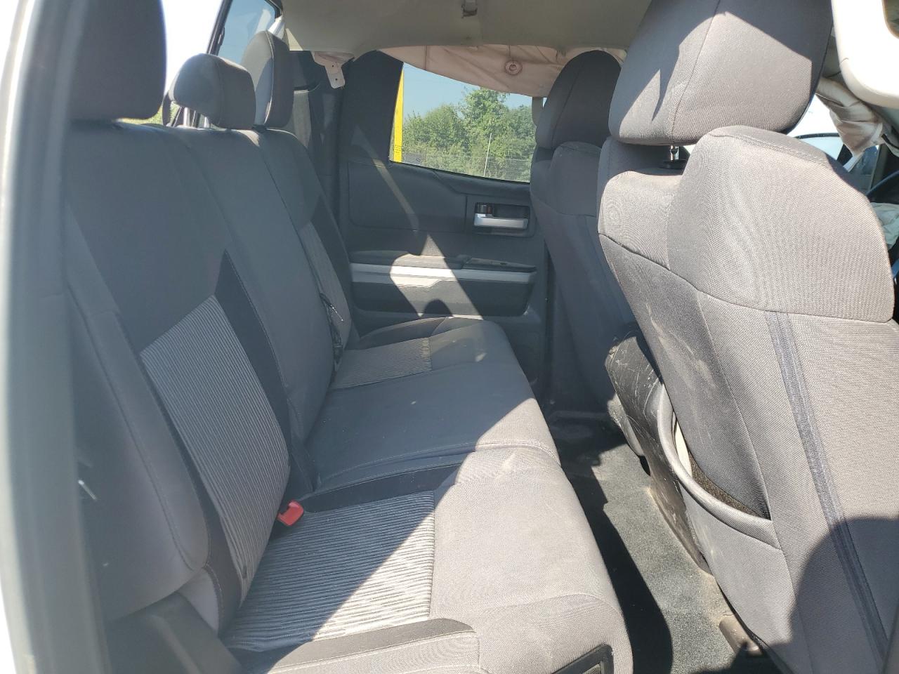 TOYOTA TUNDRA DOUBLE CAB SR