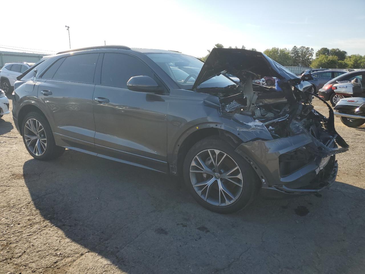 AUDI Q8 PREMIUM