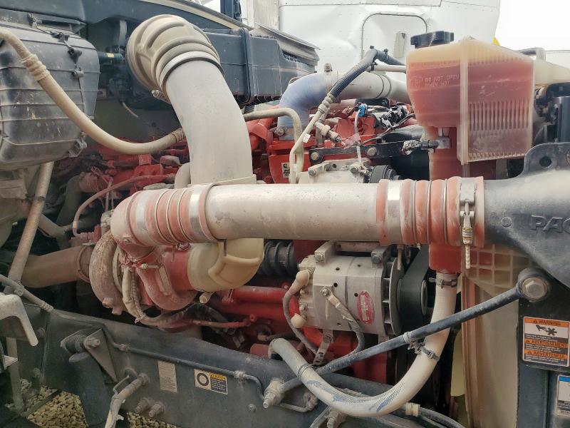 2017 PETERBILT TRACTOR 579 #3317745075