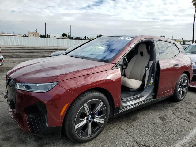 BMW IX XDRIVE5