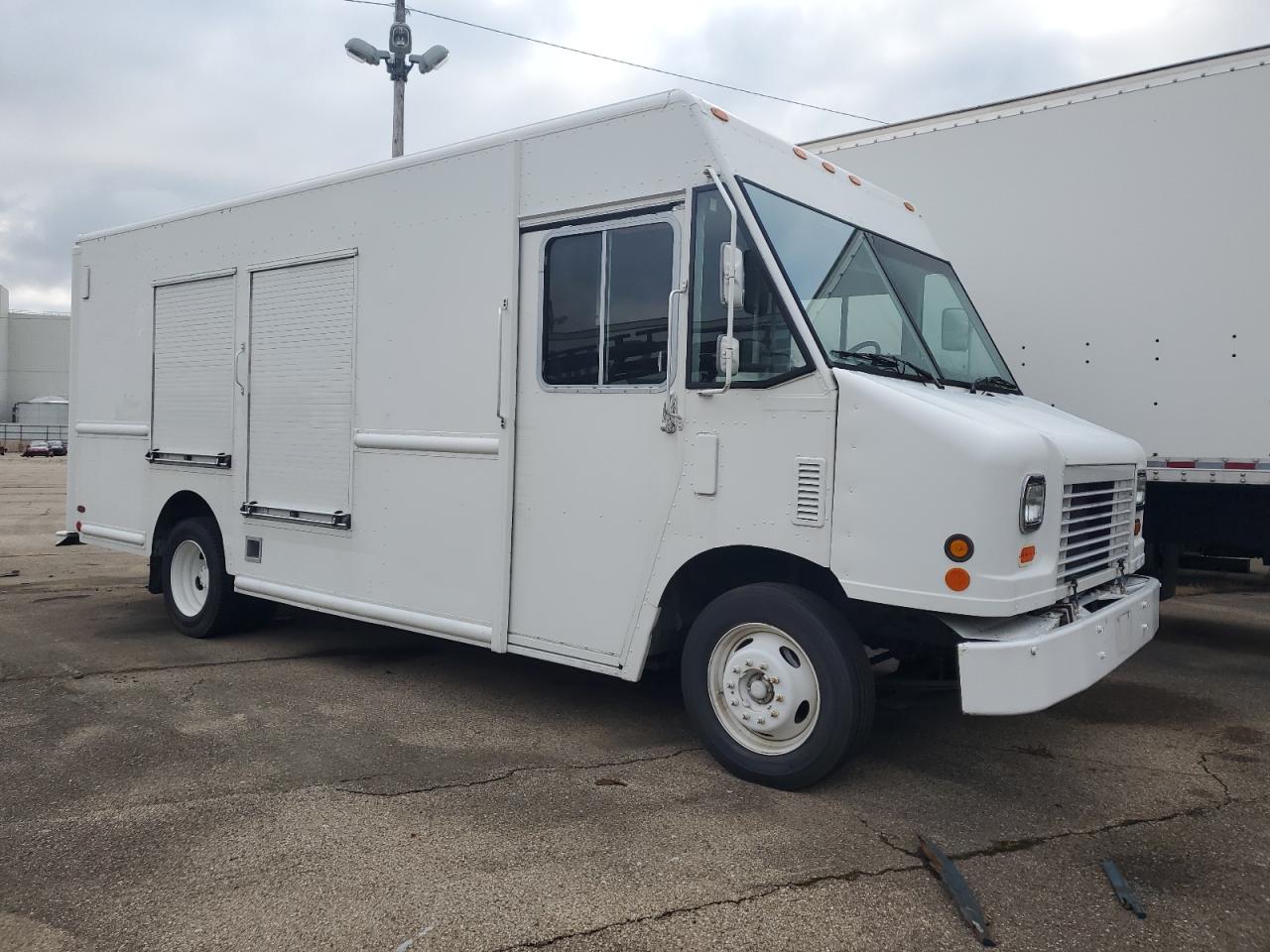 Lot #3246241137 2012 FORD F59