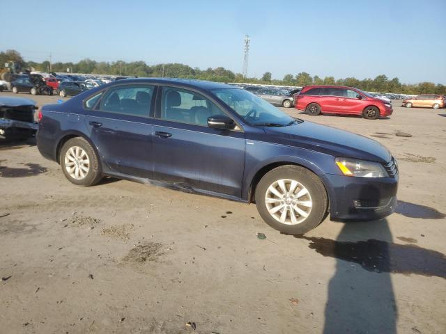 2015 VOLKSWAGEN PASSAT S - 1VWAT7A30FC027345