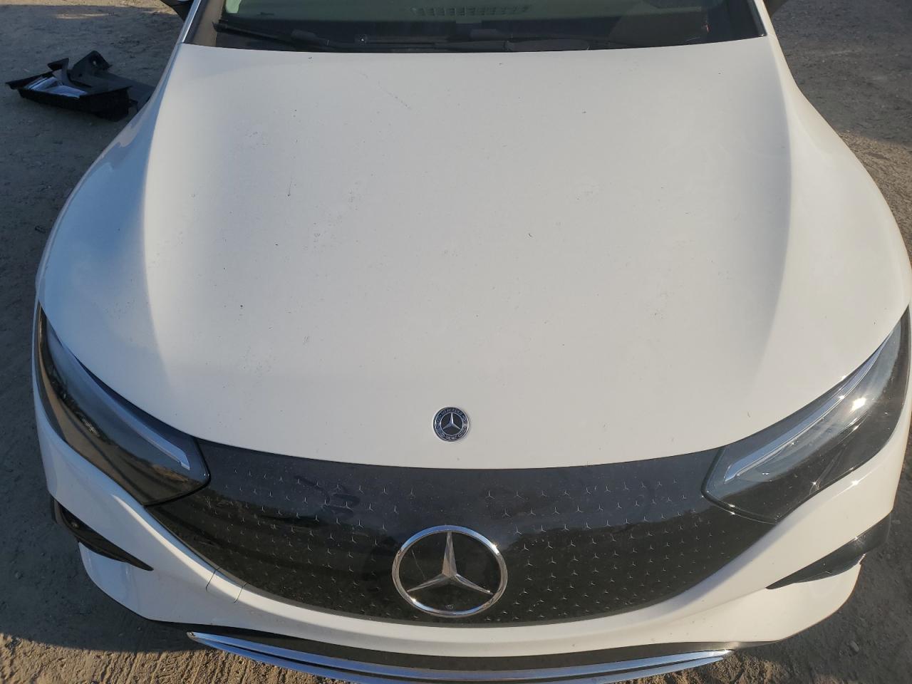 MERCEDES-BENZ EQE 350+