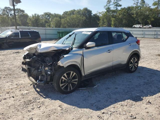 NISSAN KICKS SV