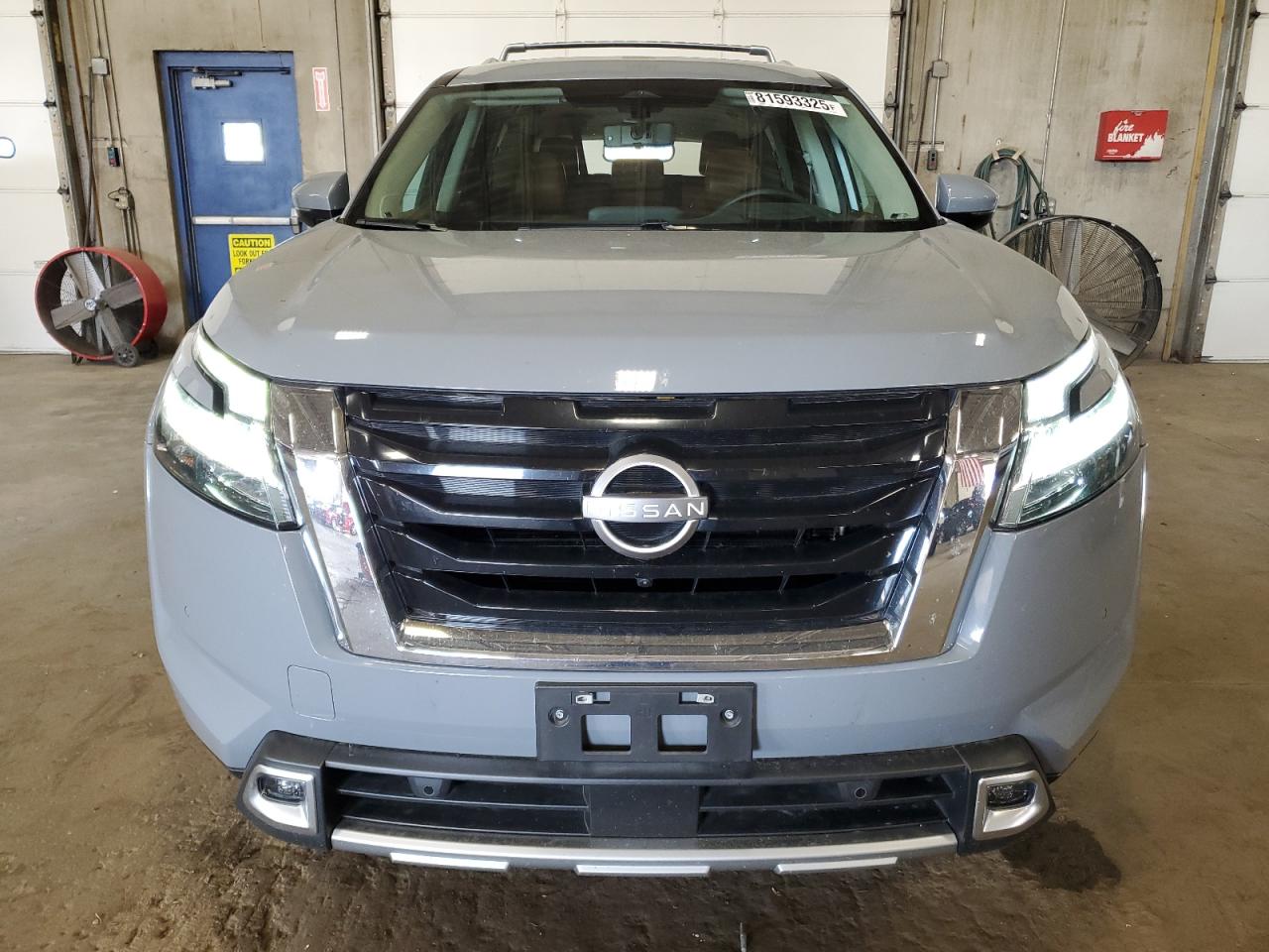 NISSAN PATHFINDER PLATINUM