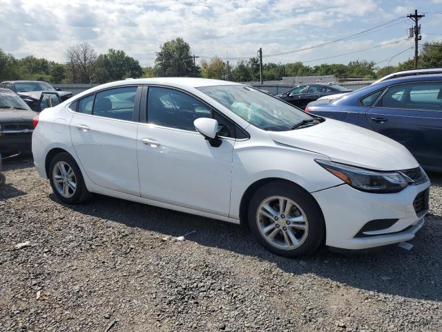 2018 CHEVROLET CRUZE LT 1G1BE5SM8J7114689