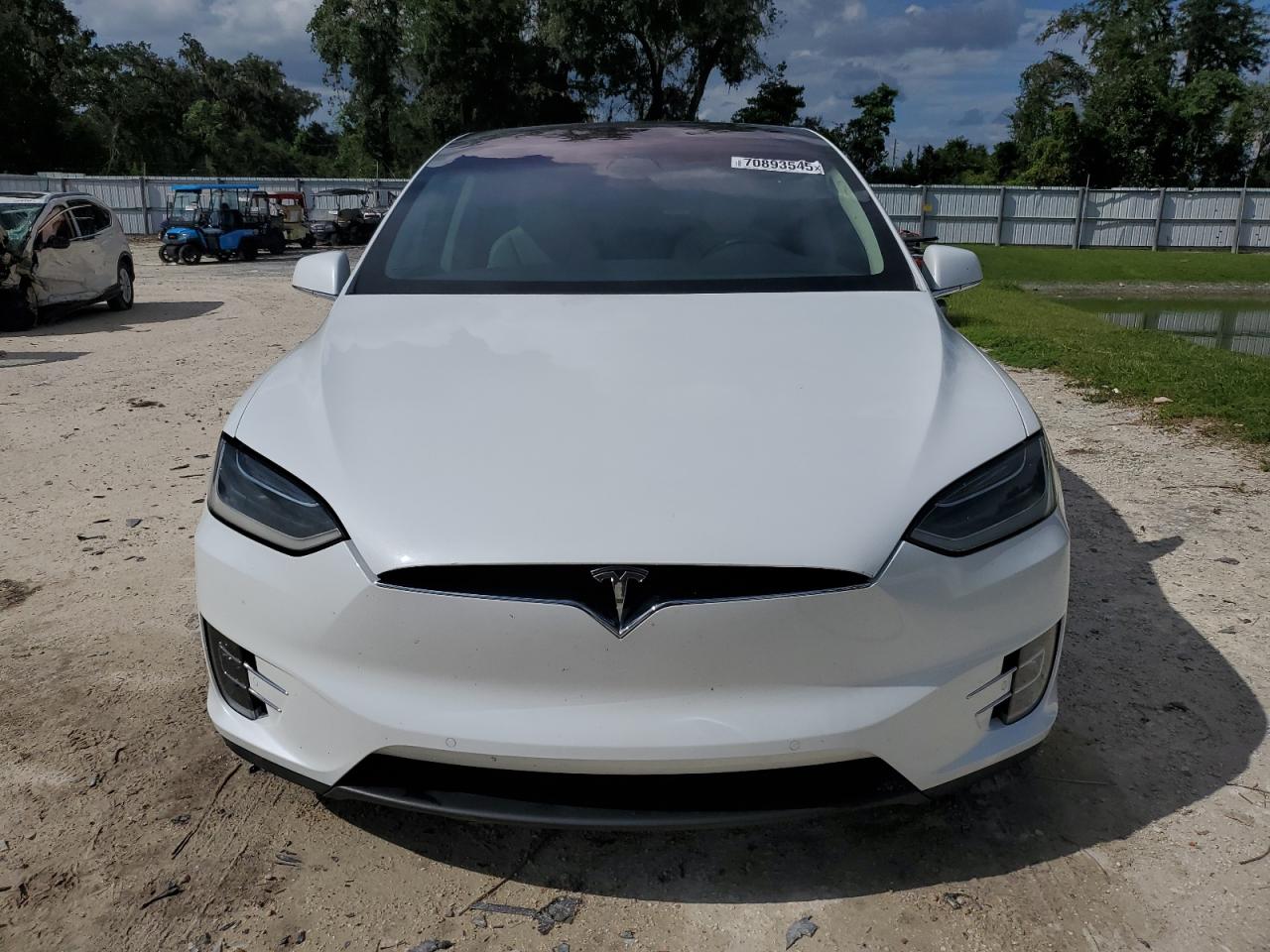 TESLA MODEL X