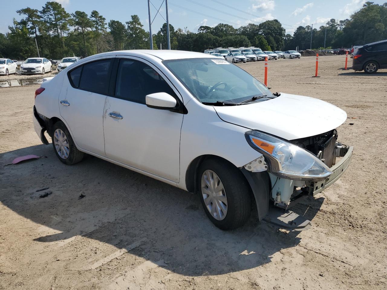NISSAN VERSA S