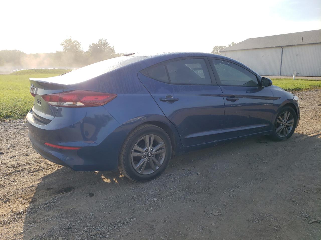 HYUNDAI ELANTRA SE