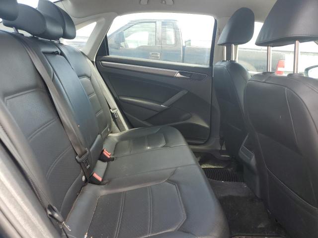 2018 VOLKSWAGEN PASSAT S 1VWAA7A32JC022582