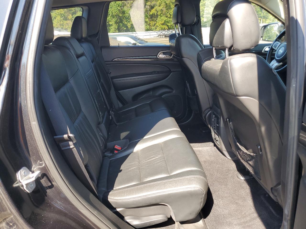 JEEP GRAND CHEROKEE LAREDO