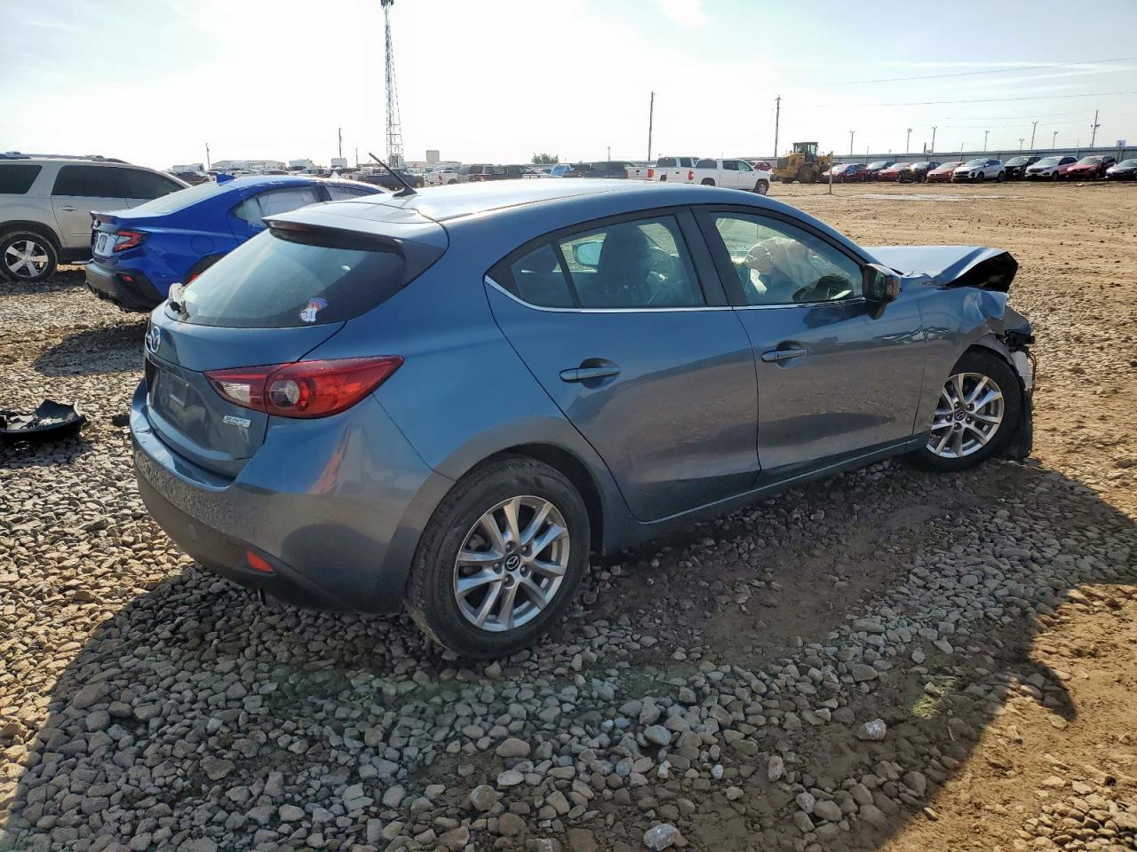 MAZDA 3 TOURING