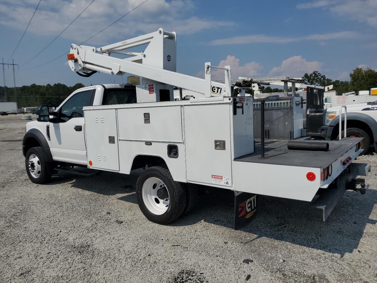 FORD F-450 SUPER DUTY