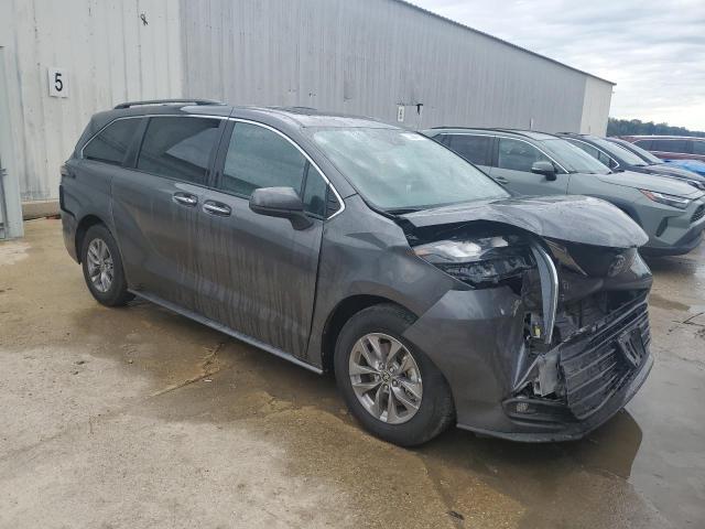 2025 TOYOTA SIENNA XLE 5TDYRKEC4SS255144