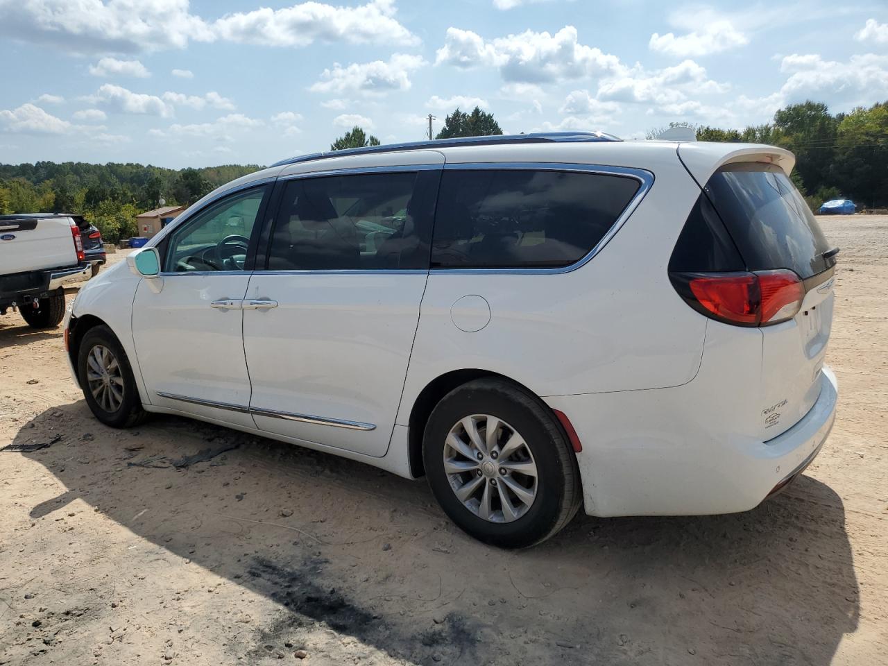 CHRYSLER PACIFICA TOURING L