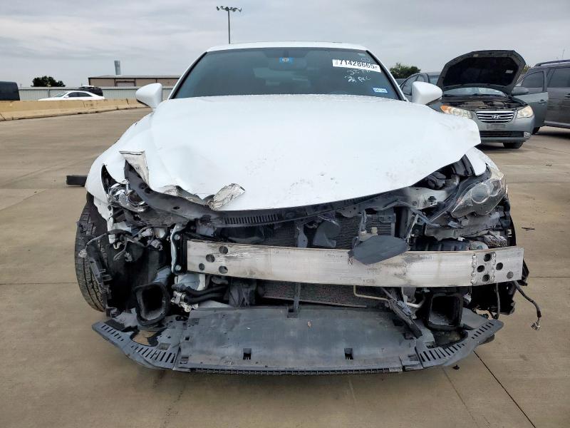 2016 LEXUS IS 200T JTHBA1D29G5026065