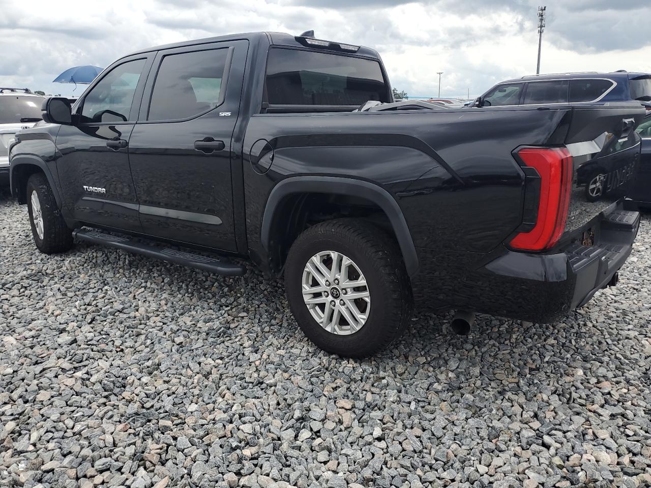 TOYOTA TUNDRA CREWMAX SR