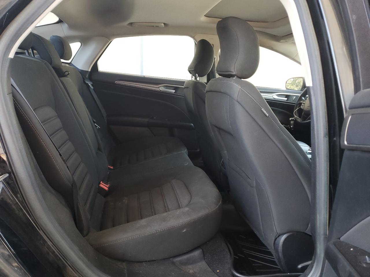 FORD FUSION SE HYBRID