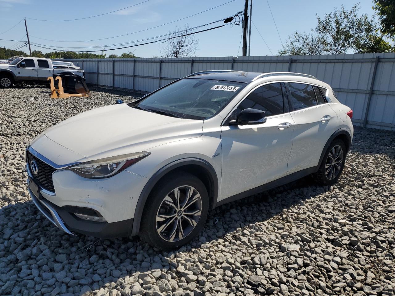 INFINITI QX30 BASE