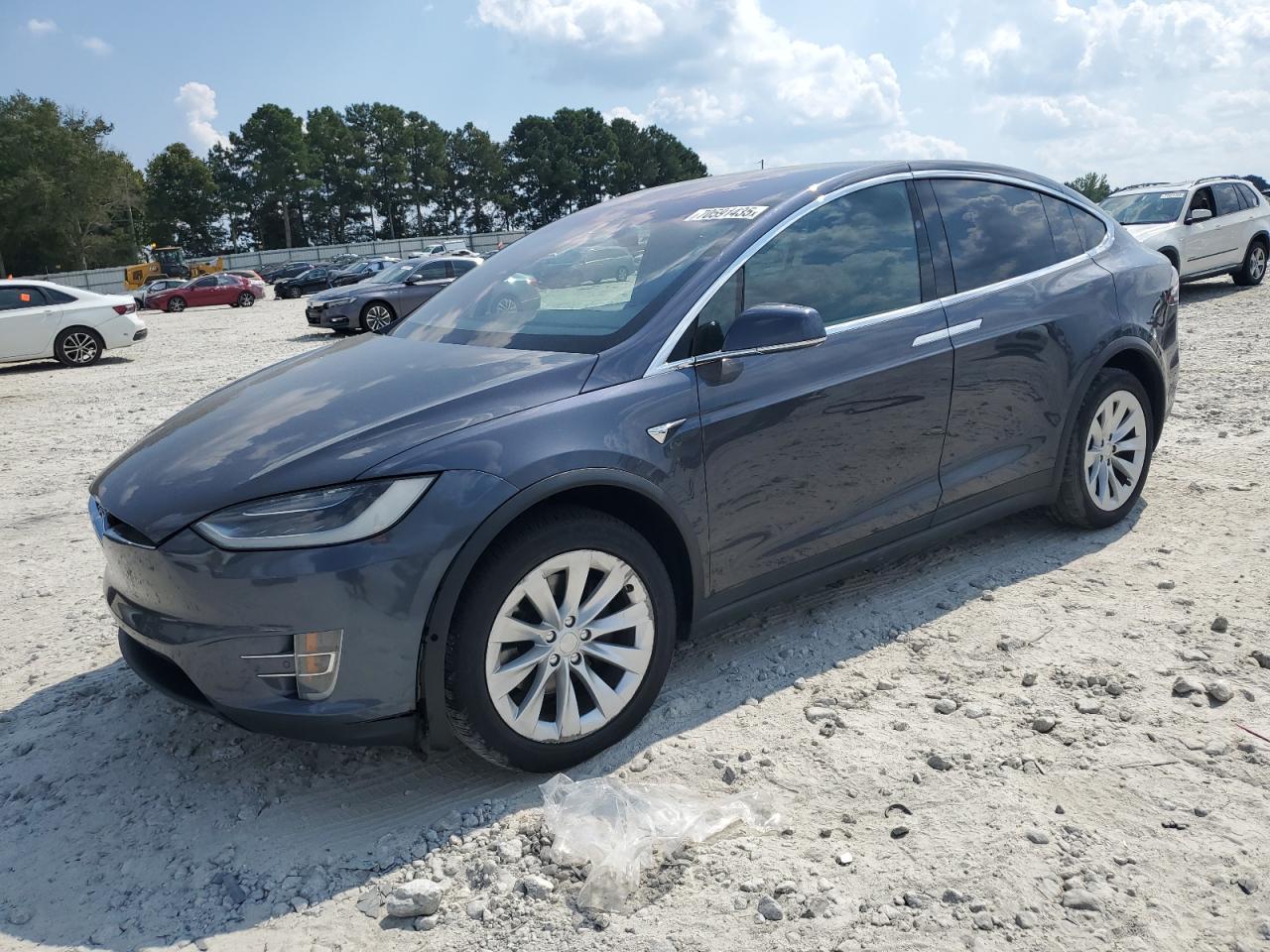 TESLA MODEL X