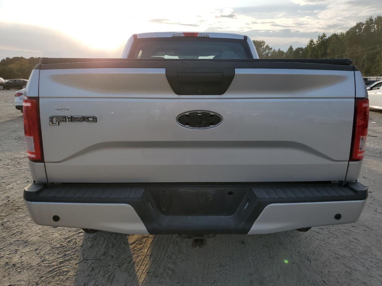 FORD F-150 SUPER CAB