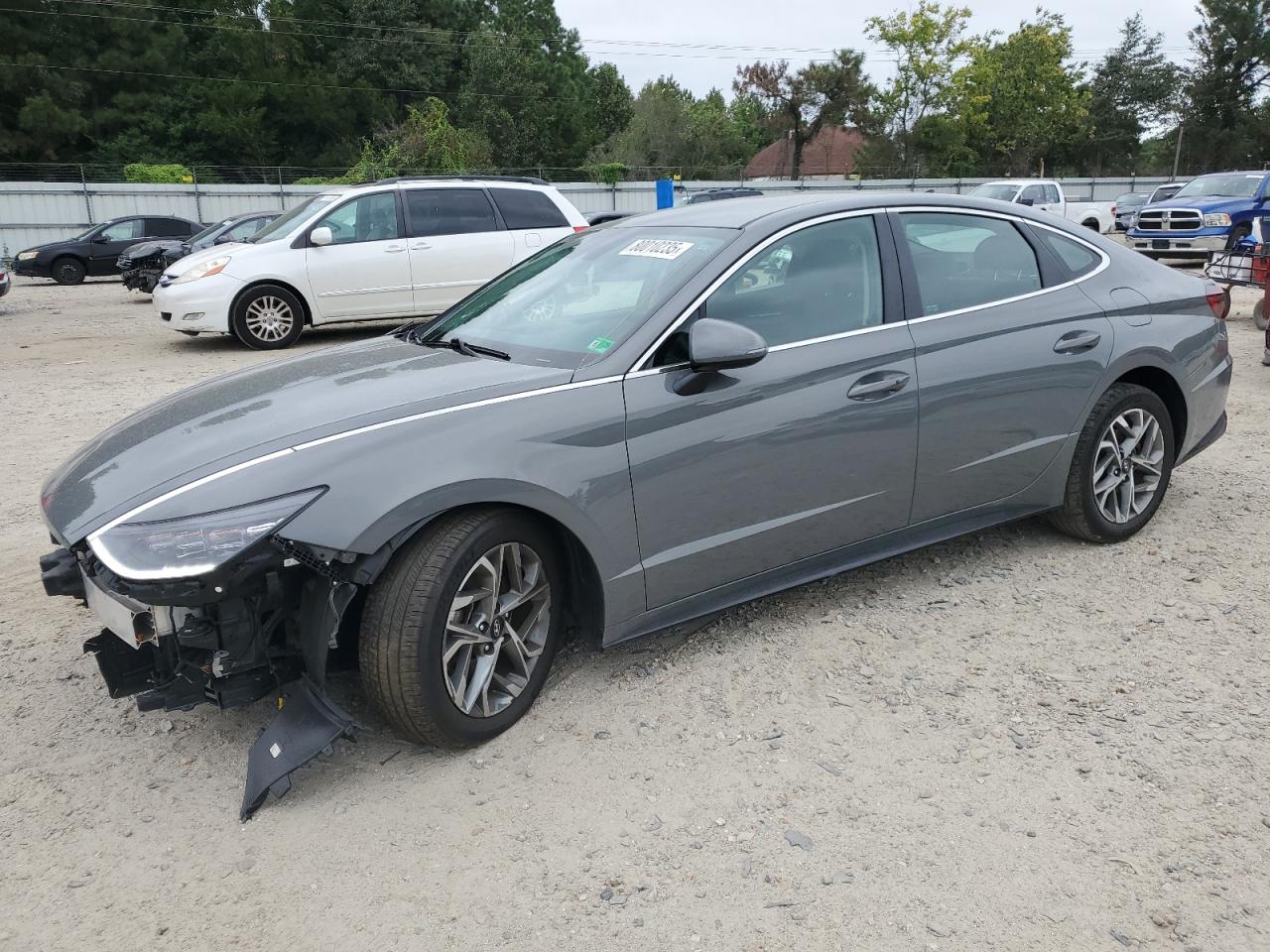 Salvage Hyundai SONATA