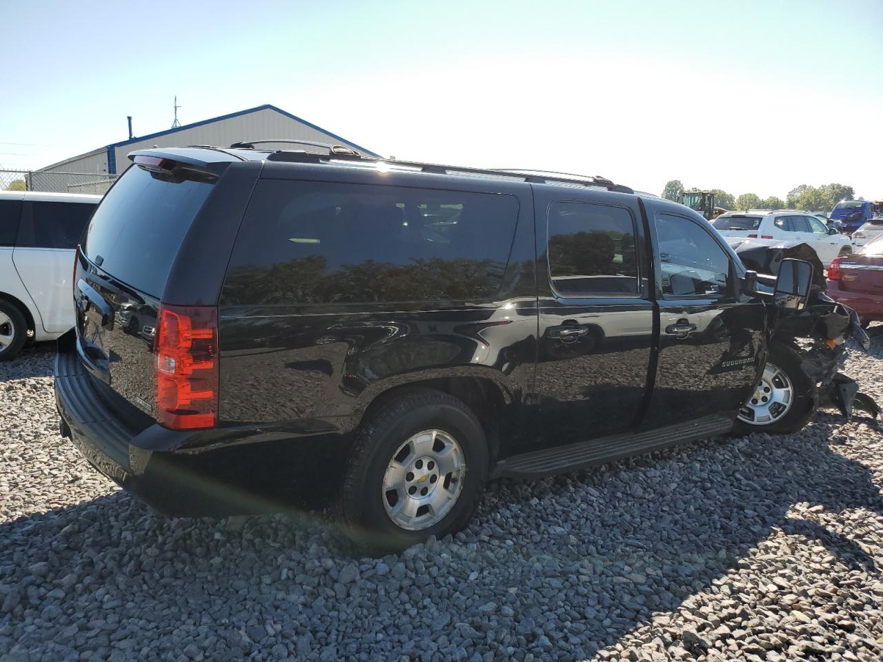 CHEVROLET SUBURBAN C1500 LS