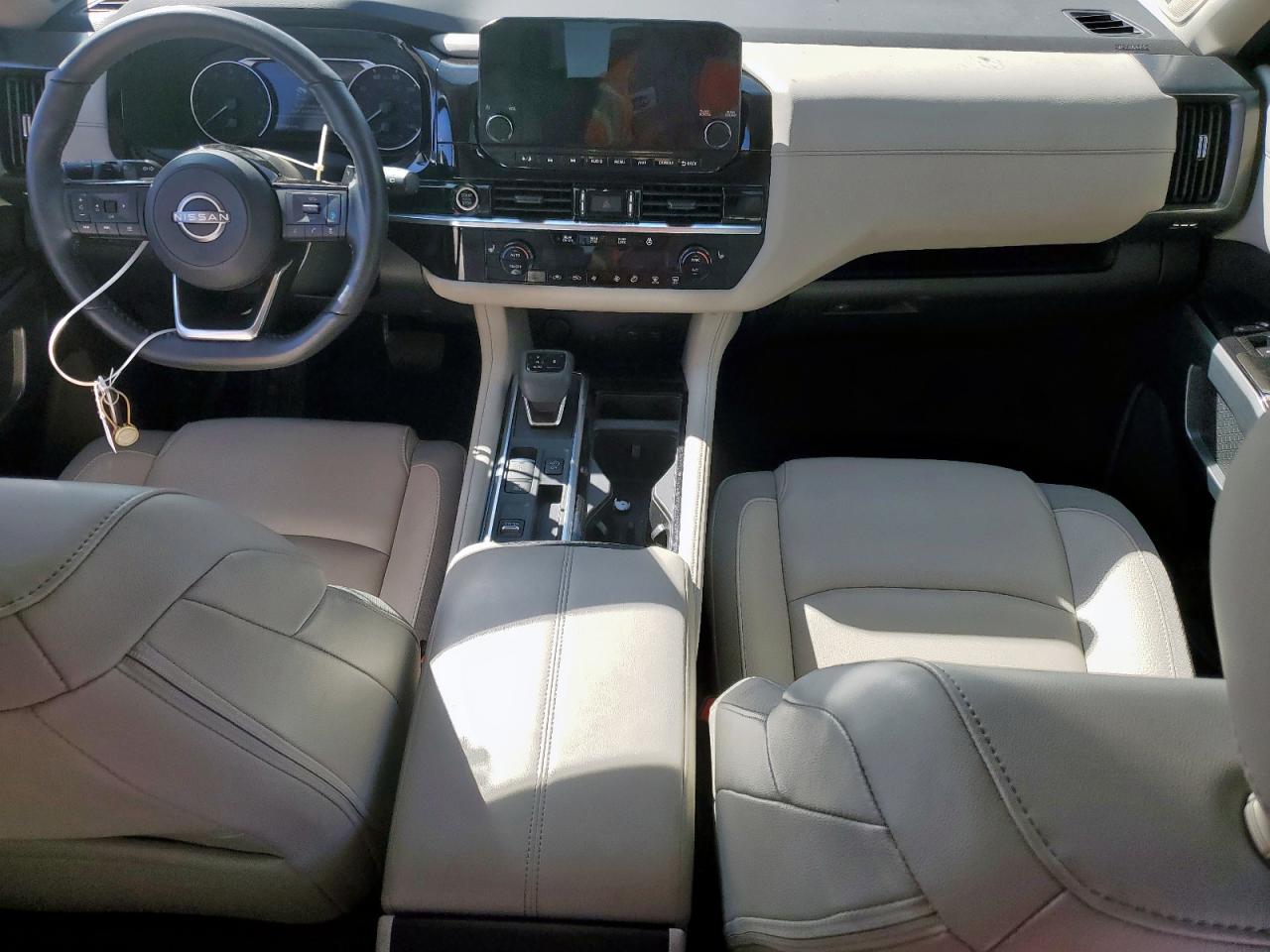 NISSAN PATHFINDER SL