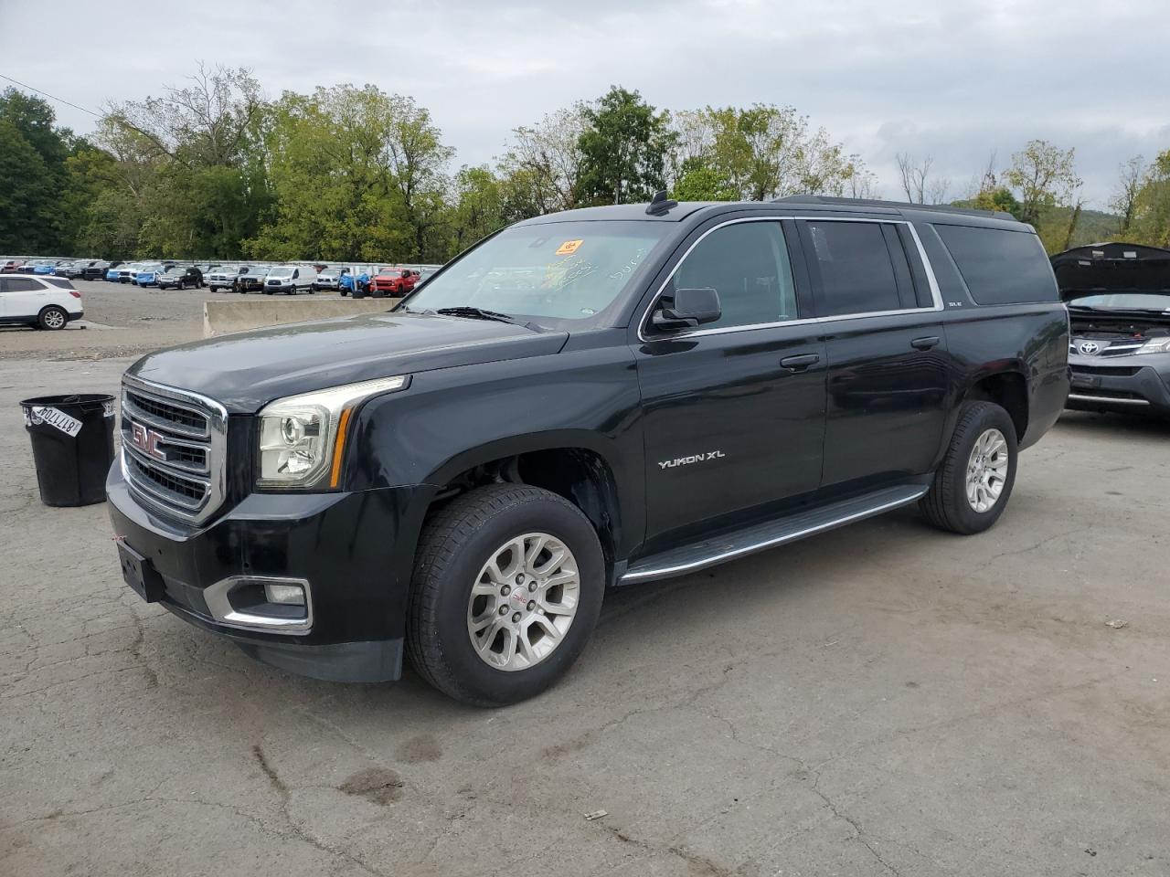 GMC YUKON K1500 SLE