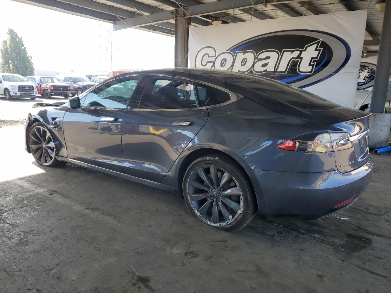 TESLA MODEL S