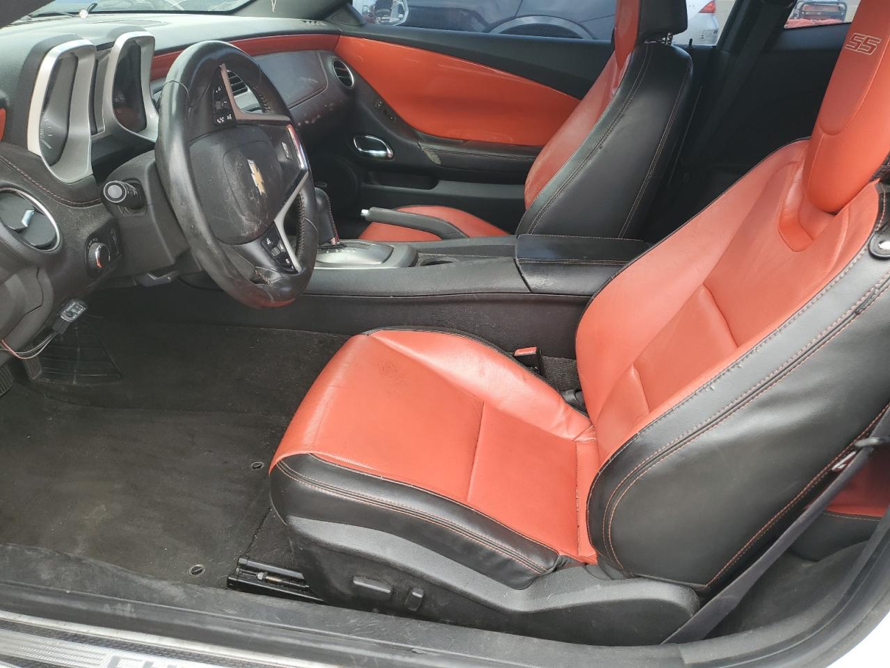 CHEVROLET CAMARO 2SS