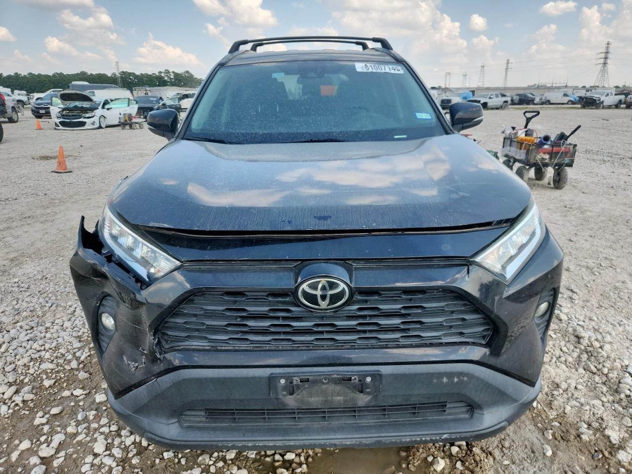 TOYOTA RAV4 XLE