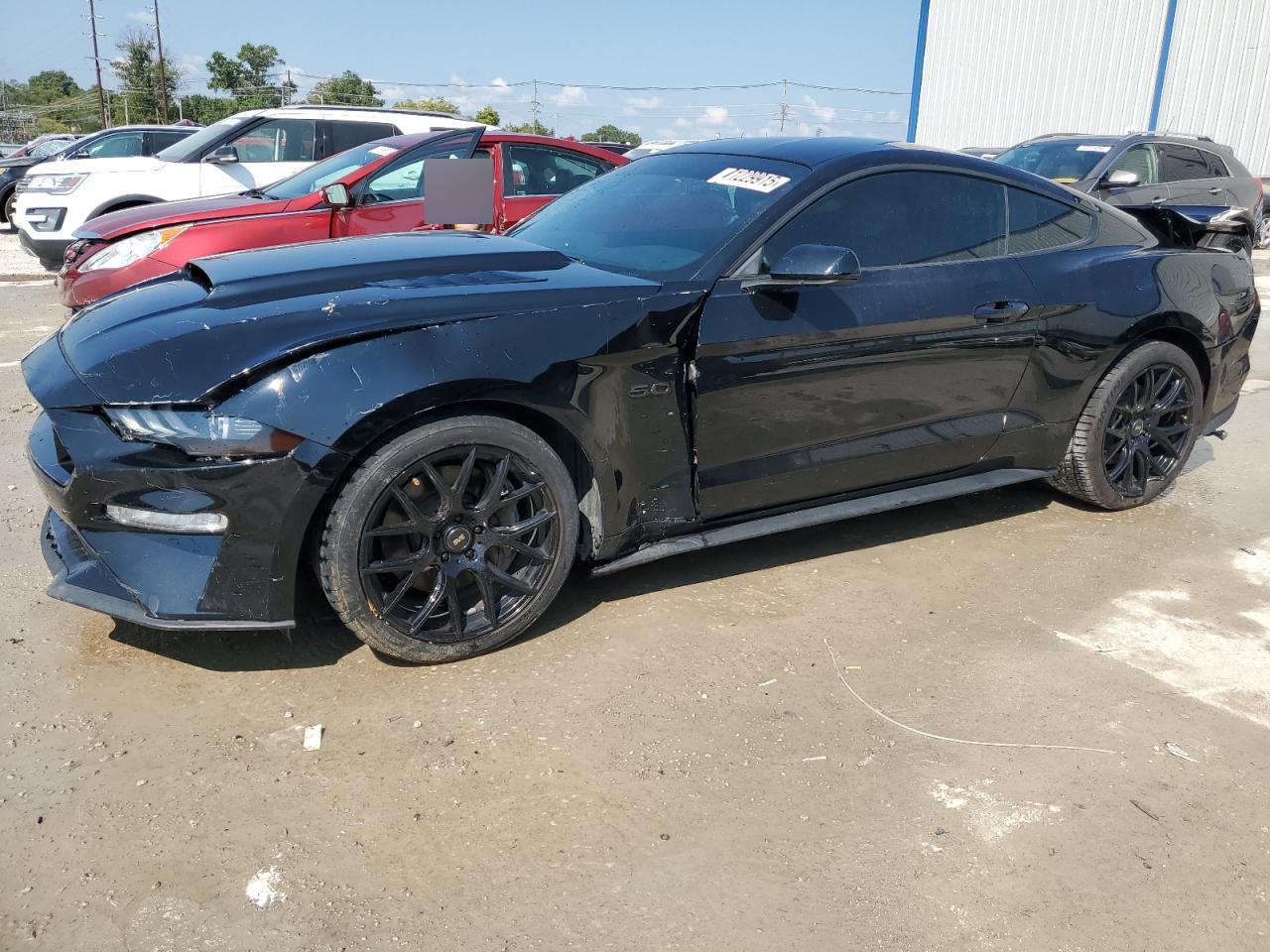 FORD MUSTANG GT