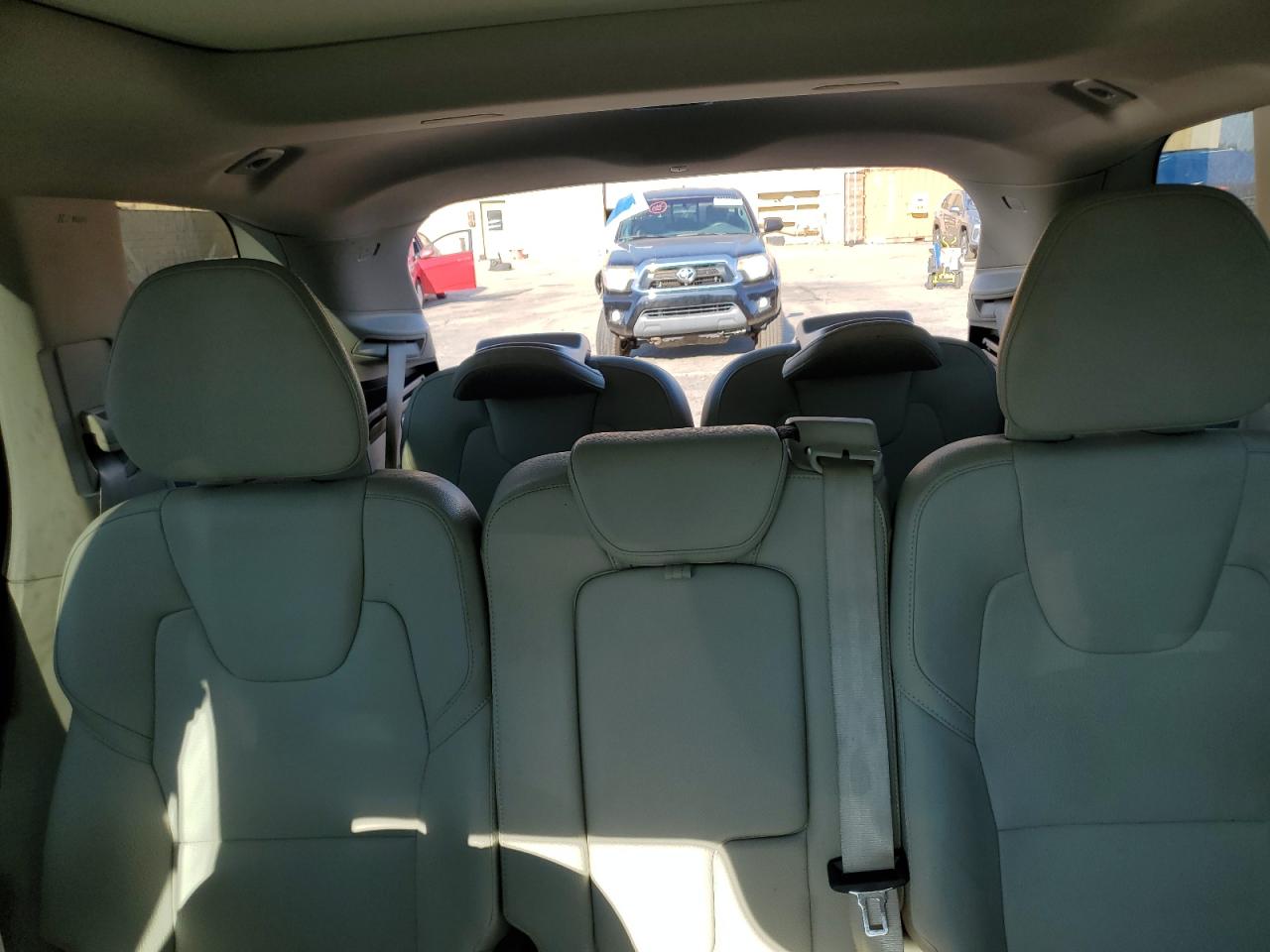 VOLVO XC90 T5 MOMENTUM