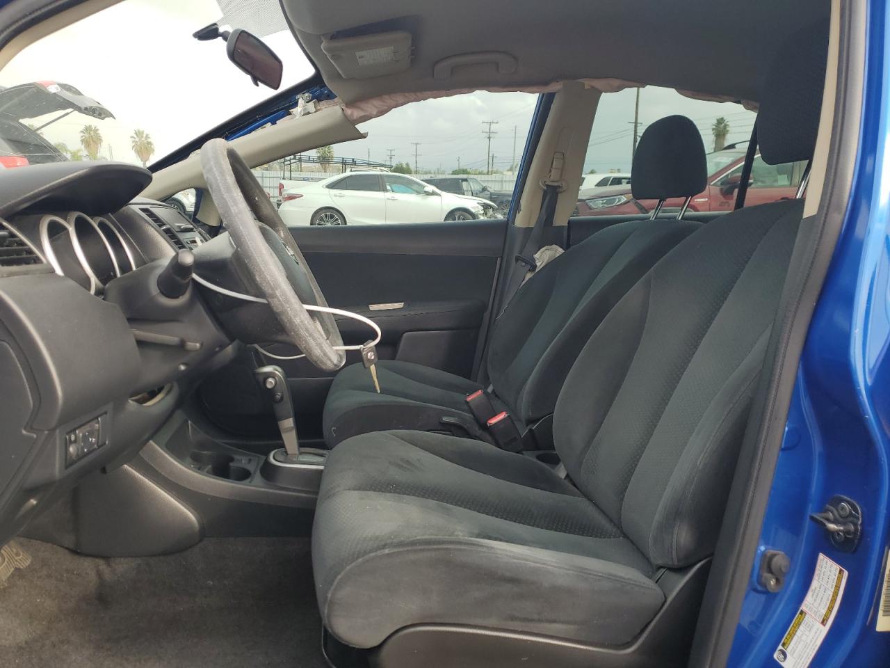 NISSAN VERSA S