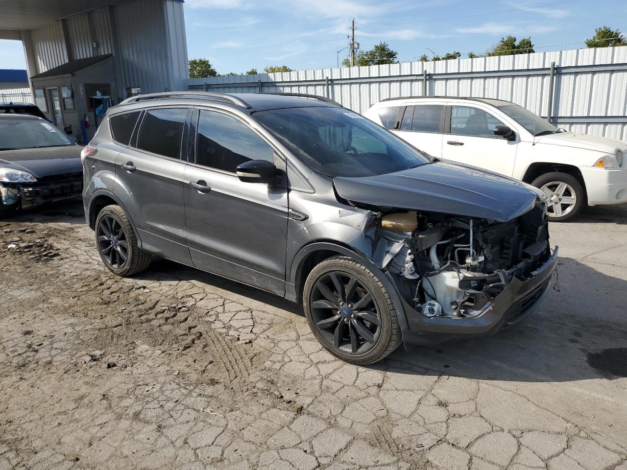FORD ESCAPE TITANIUM