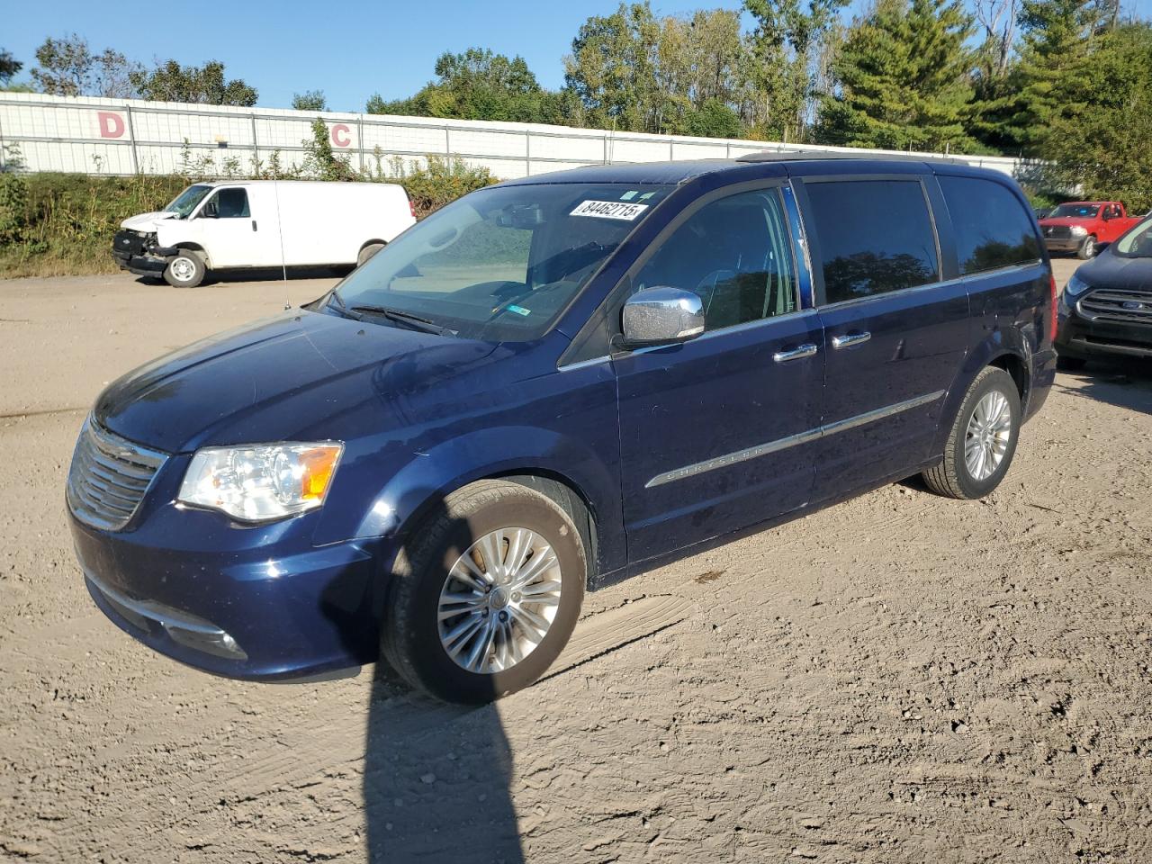 CHRYSLER TOWN & COUNTRY TOURING L